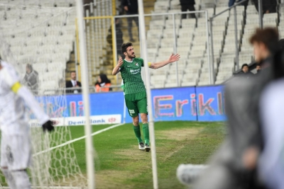 Bursasporlu oyunculardan Altay maçının hakemine tepki