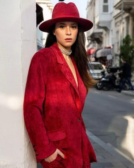 63c6976579da3e1aac58c7ae