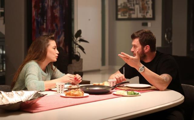 zehirlenen-kivanc-tatlitug-hastanelik-oldu-dizi-15571613_5066_m