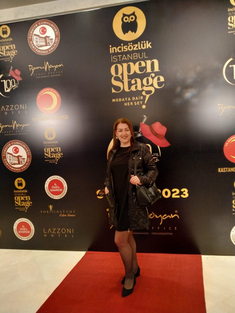 a014ec91-f24f-41e8-b5f6-3935be8df6d2-768x1024