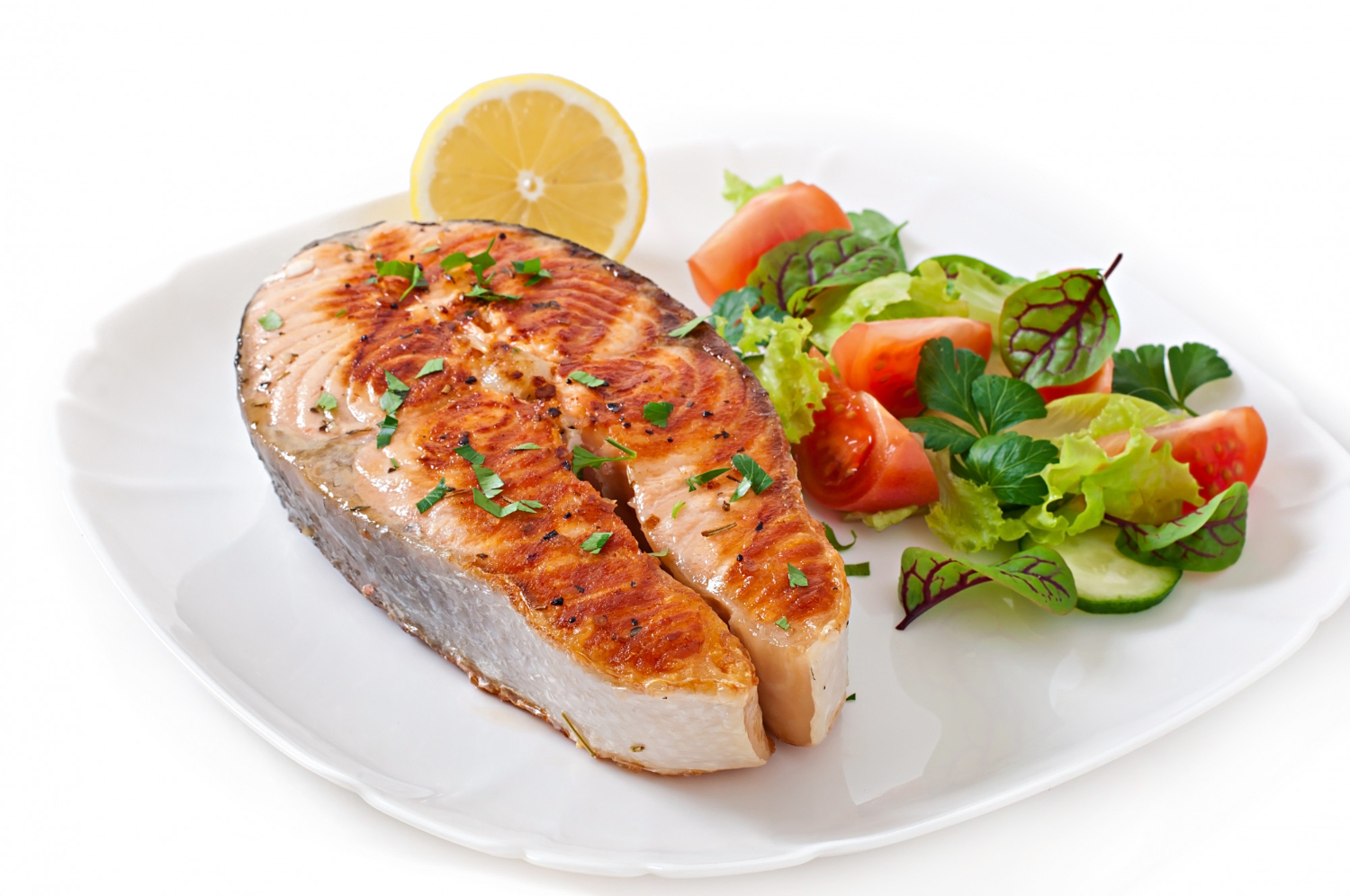 grilled-salmon-with-salad