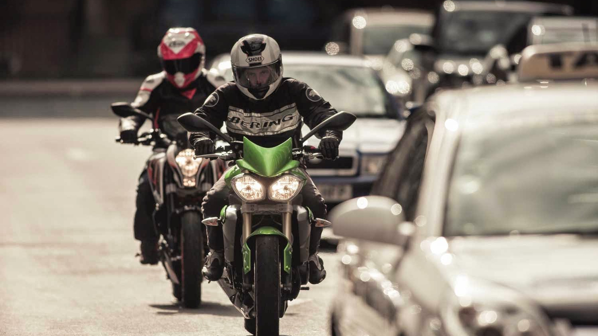 tehlikeli-olan-motosikletler-mi-yoksa-trafikteki-diger-araclar-mi