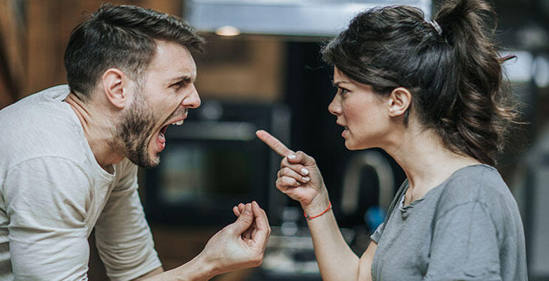 ciftler-tartisma-aninda-nasil-davranmali-guney24