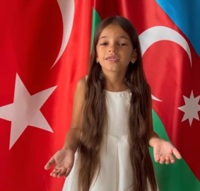 Azerbaycanlı Medine'nin İstiklal Marşı aşkı