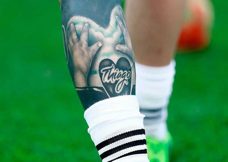 lionel-messi-handprints-tattoo