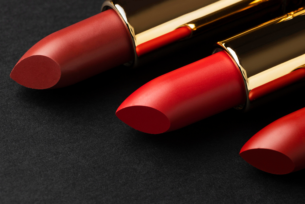 close-up-red-lipsticks-arrangement