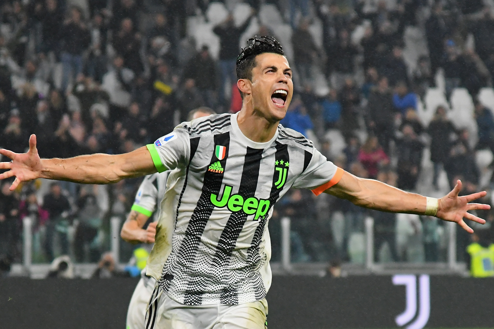 cristiano-ronaldo-juventus-celebrates-scoring-677104872