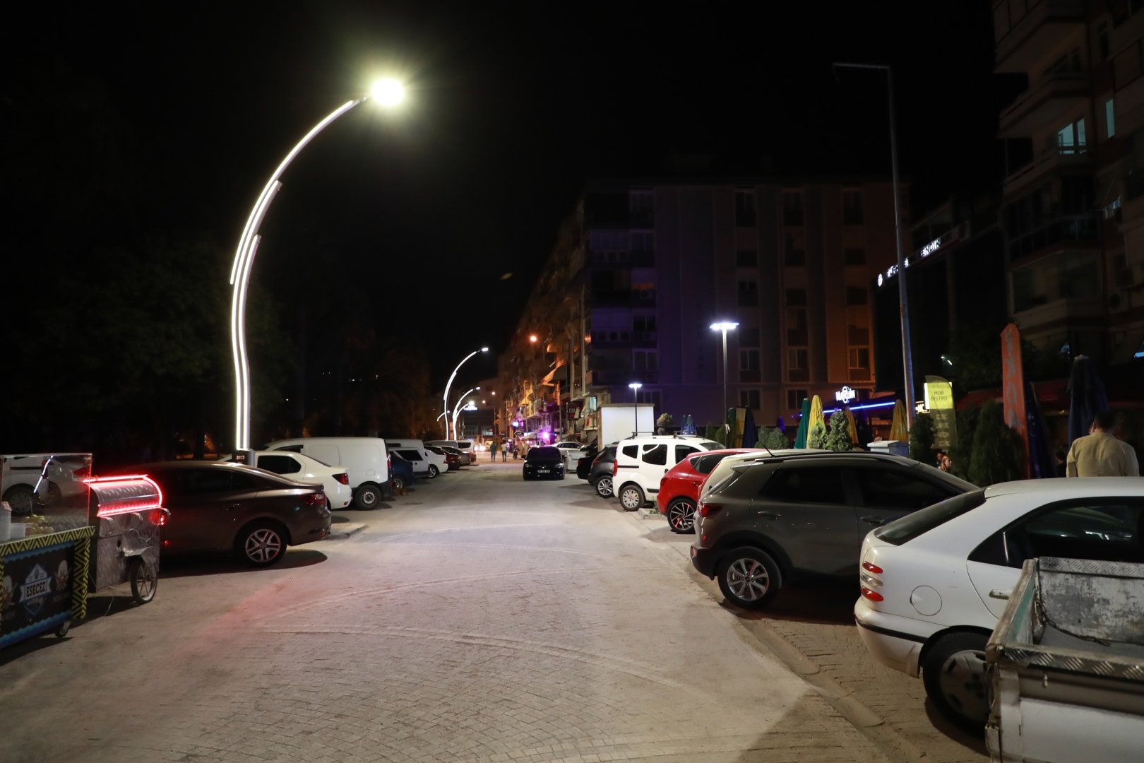 Gemlik’te o sokak ışıl ışıl  (4)