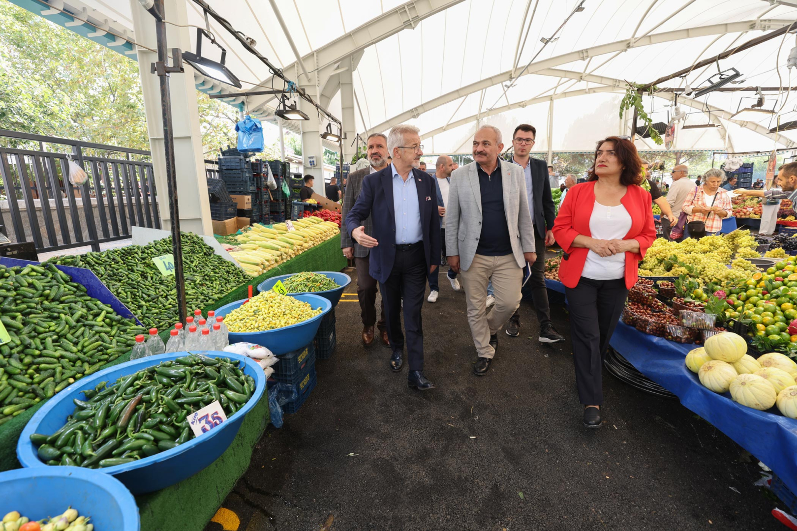 ALTINSEHIR-PAZARYERI (6)