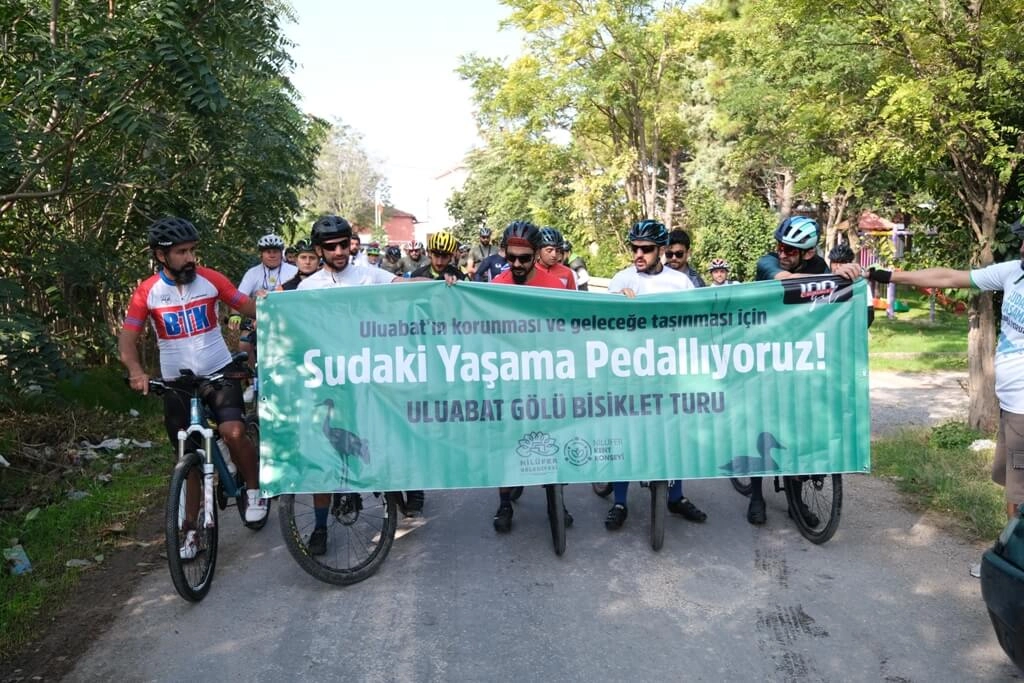 Uluabat için pedal çevirdiler