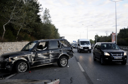 Bursa'da kaza, hızını alamayınca önündeki araca çarptı