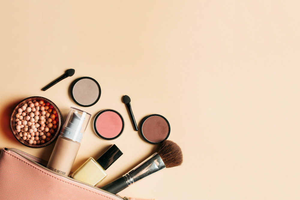 beauty-composition-with-space