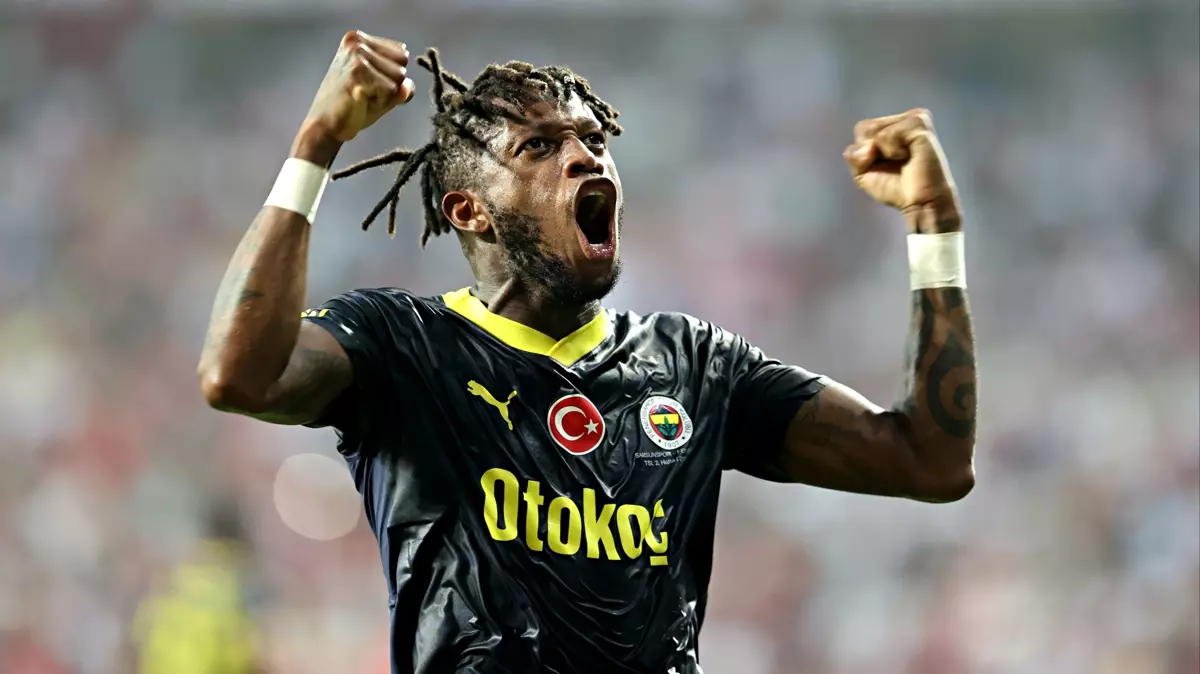 t25_fred-fenerbahceye-isiniyo-965