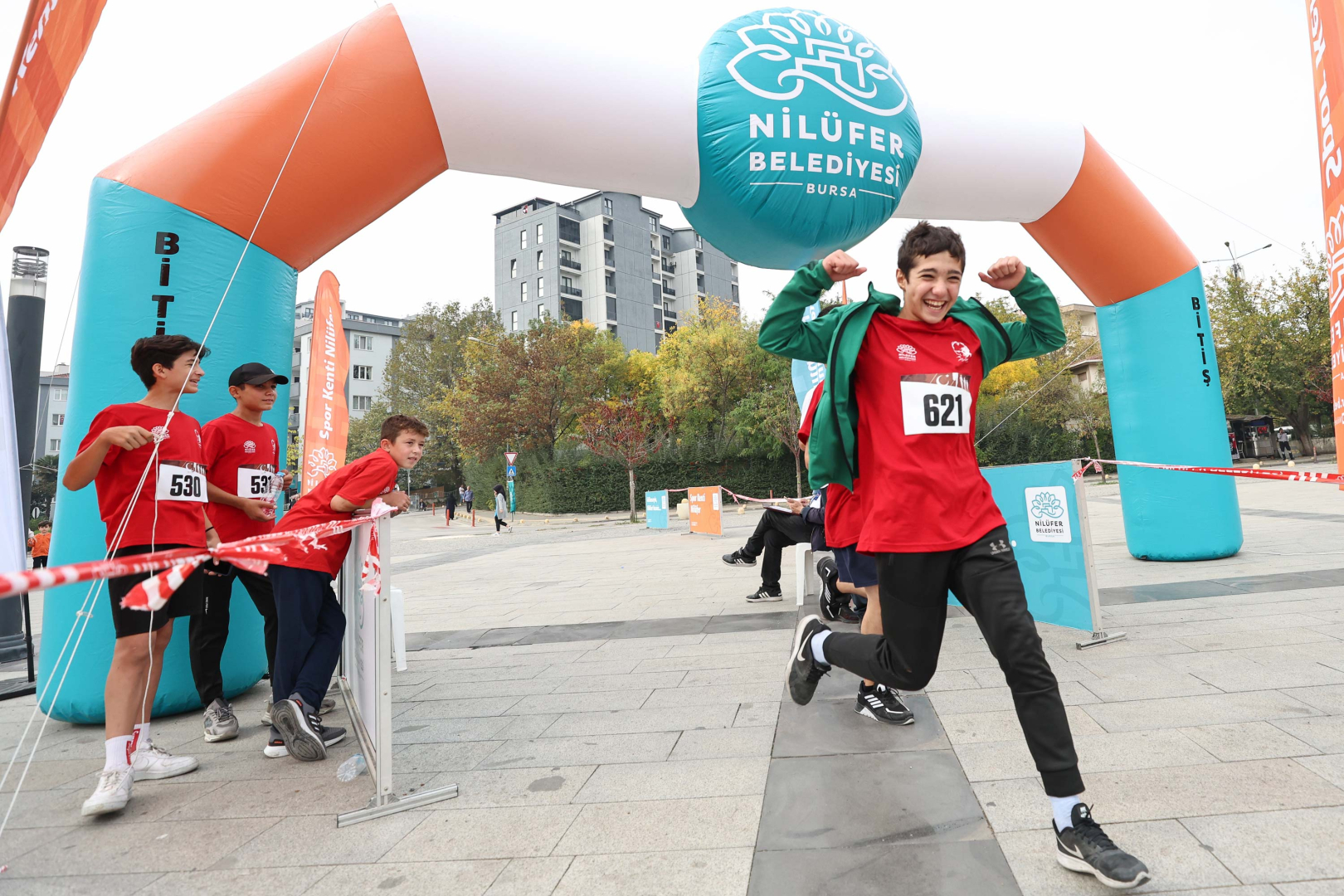 CUMHURIYET KOSUSU (12)