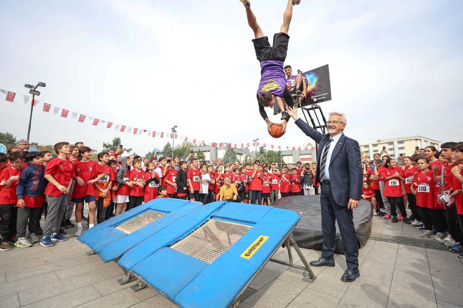 CUMHURIYET KOSUSU (9)