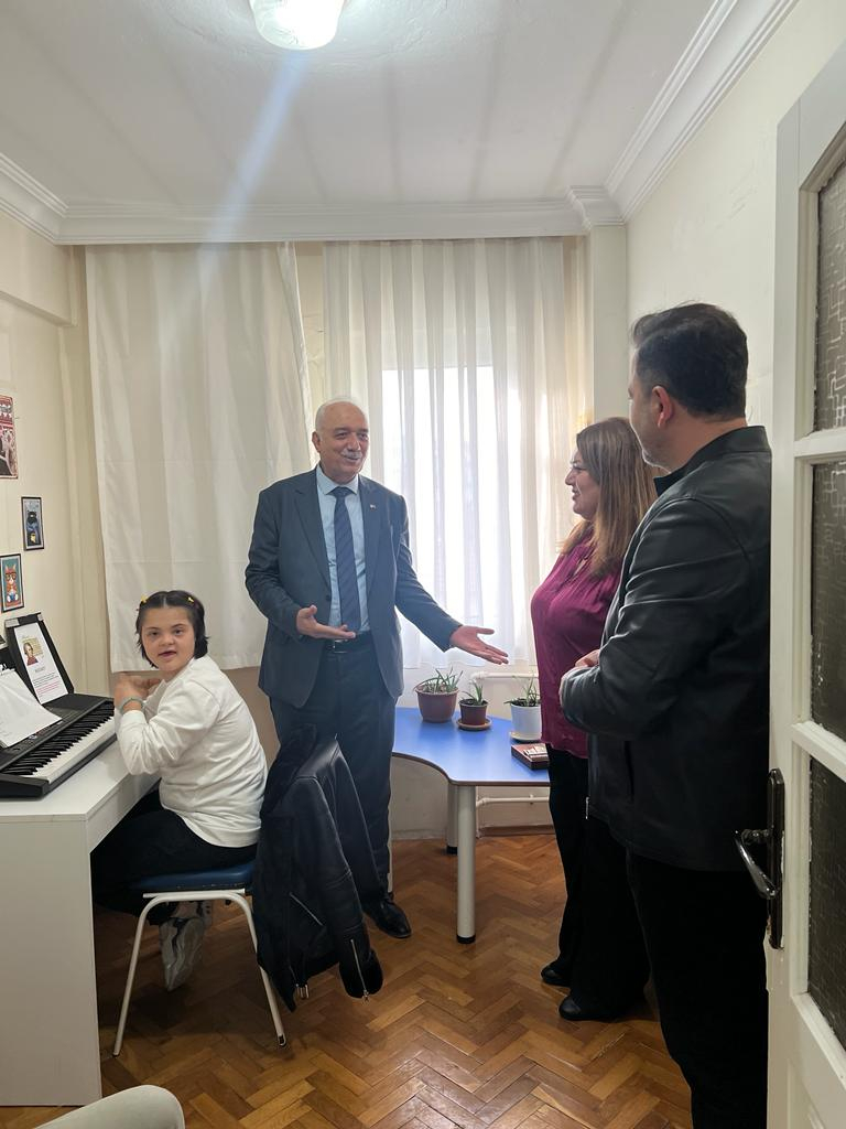 WhatsApp Image 2023-12-02 at 18.57.59