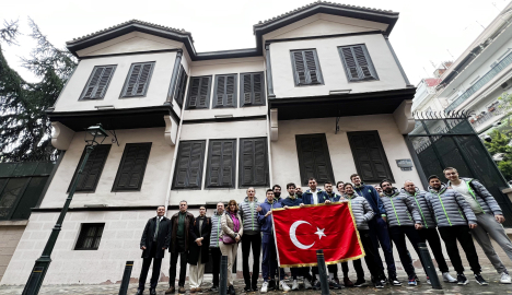 Tofaş'tan Atatürk'ün evine ziyaret