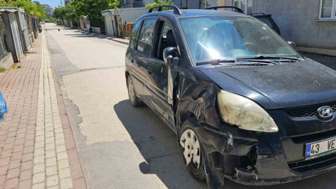 Bursa’da cip ile motosiklet çarpıştı: 3 yaralı