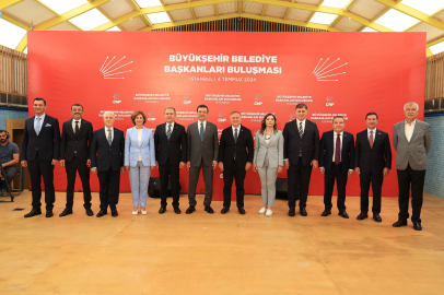 CHP’li Büyükşehir Belediye Başkanları İstanbul’da bir araya geldi